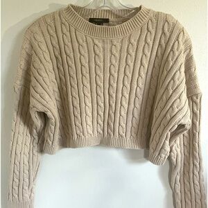 Forever 21 cropped knit sweater size M